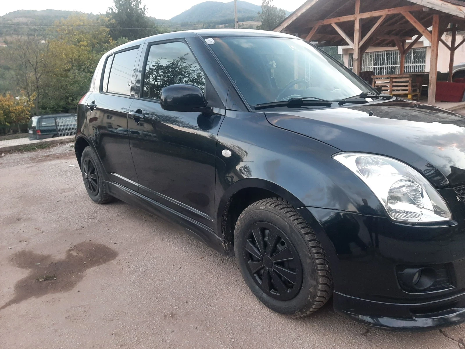 Suzuki Swift 1.3i 4x4 KLIMA FEIS - изображение 7 | Auto.bg Suzuki Swift 1.3i 4x4 KLIMA FEIS - изображение 7