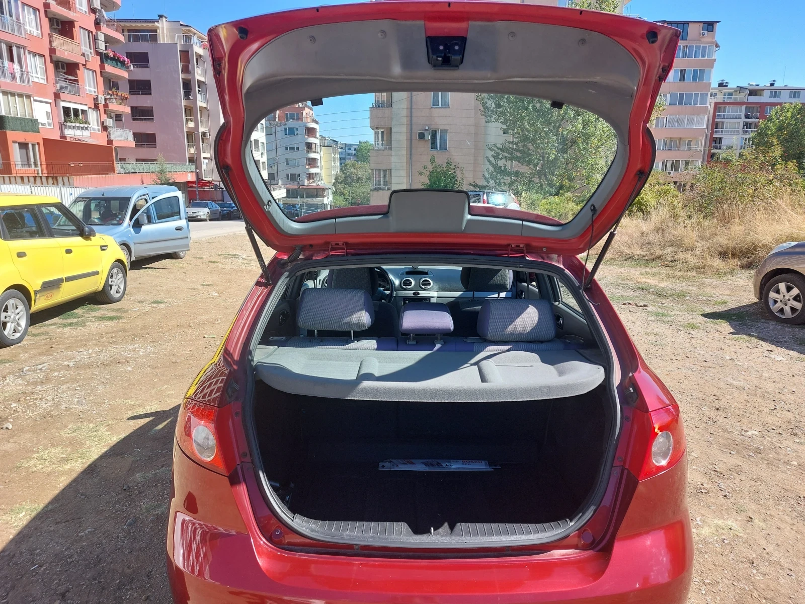 Chevrolet Lacetti 2.0 tCDI - изображение 4 | Auto.bg Chevrolet Lacetti 2.0 tCDI - изображение 4