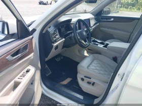 VW Atlas 2.0T SEL PREMIUM R-LINE - 54200 лв. / 27712.02 € - 73099814 5 | Car24.bg VW Atlas 2.0T SEL PREMIUM R-LINE - 54200 лв. / 27712.02 € - 73099814 5