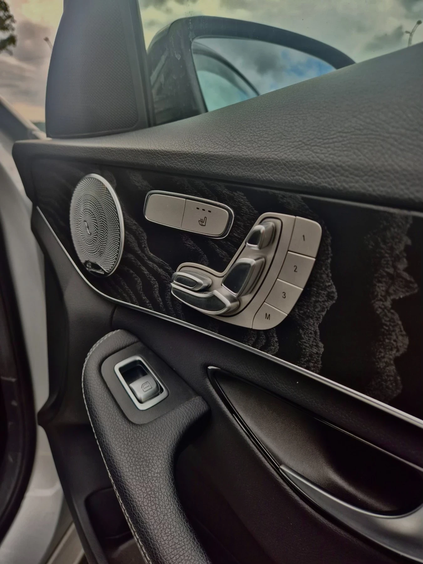 Mercedes-Benz C 220  ВСИЧКИ ЕКСТРИ - изображение 9 | Auto.bg Mercedes-Benz C 220  ВСИЧКИ ЕКСТРИ - изображение 9