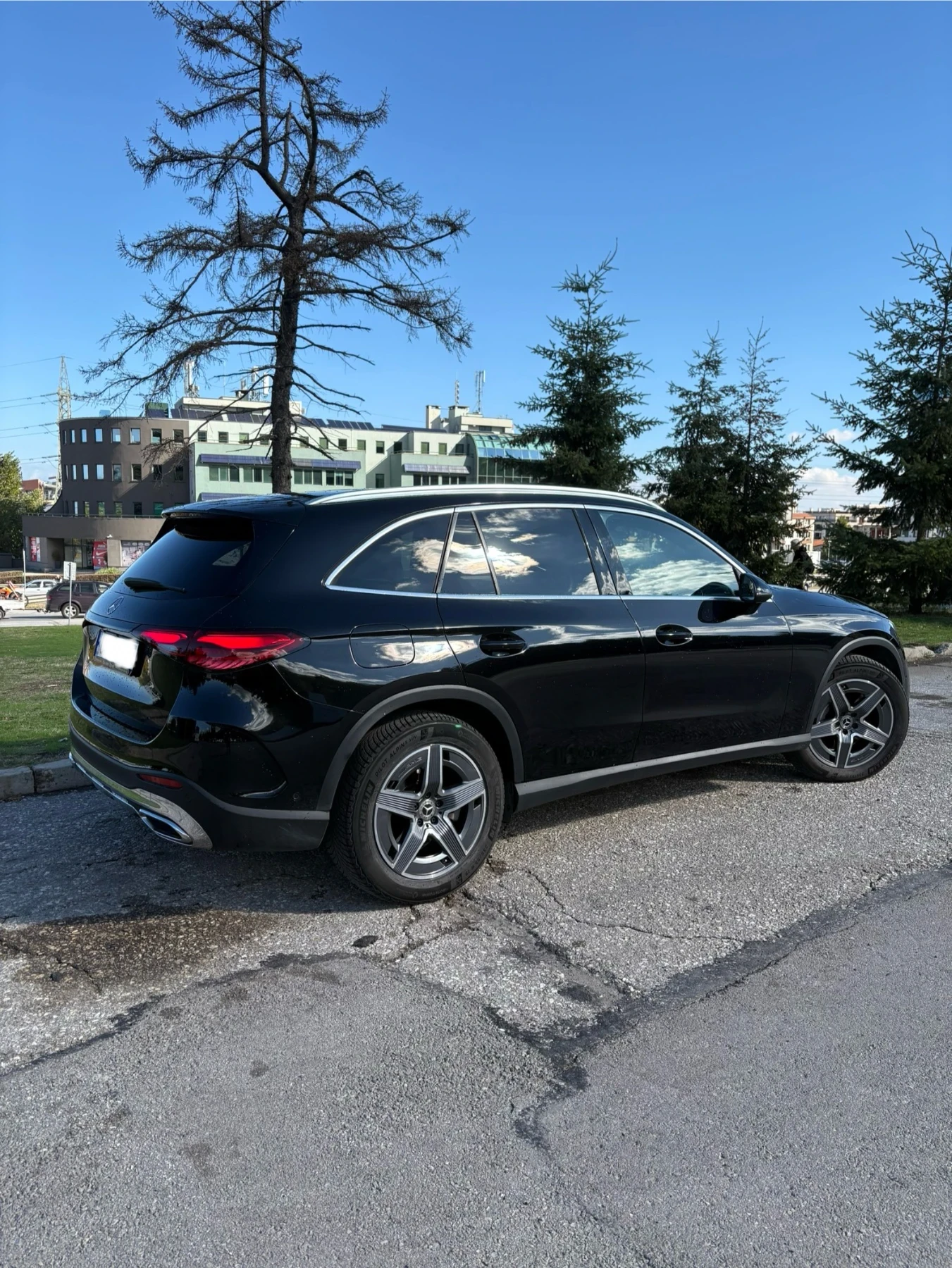 Mercedes-Benz GLC 300 4Matic | AMG | Без забележки | Лизинг - изображение 4 | Auto.bg Mercedes-Benz GLC 300 4Matic | AMG | Без забележки | Лизинг - изображение 4