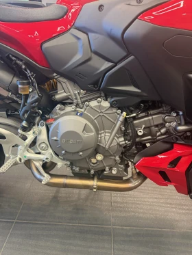 Ducati Streetfighter V2 S | Auto.bg — изображение 7 Ducati Streetfighter V2 S | Auto.bg — изображение 7