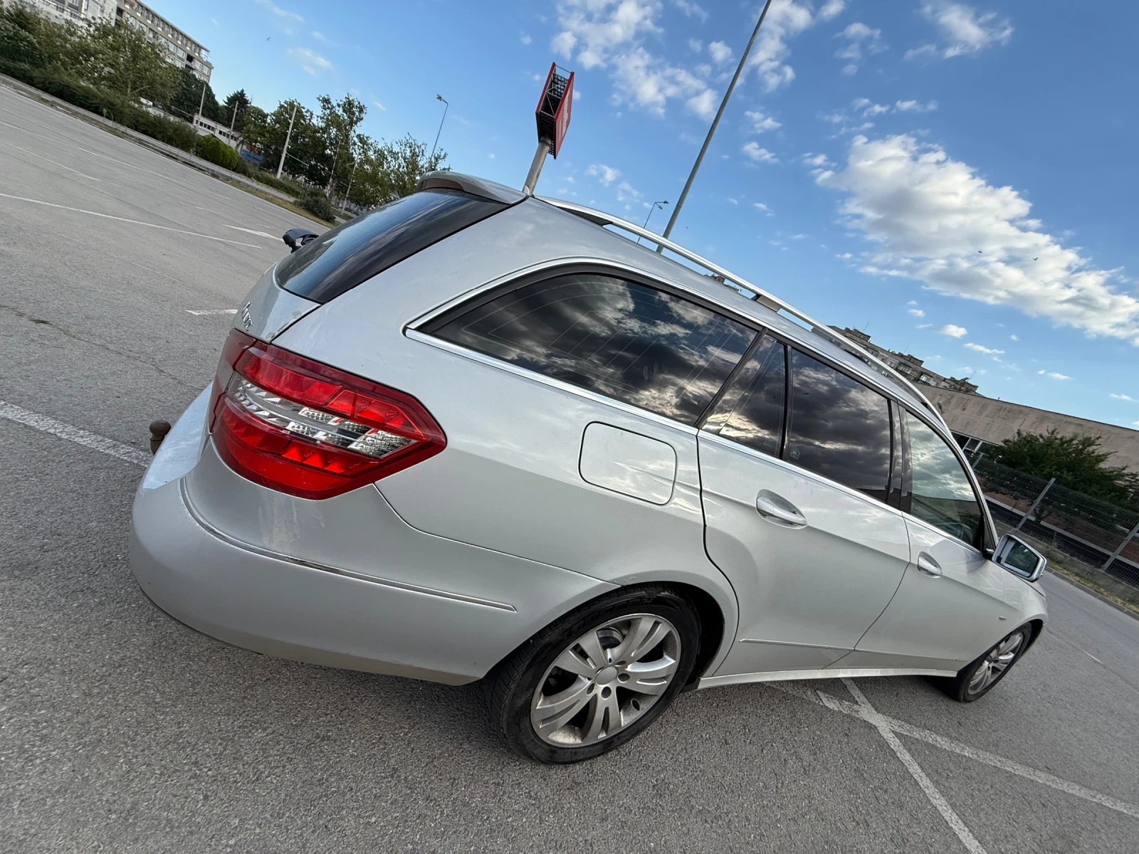 Mercedes-Benz E 350 4х4* На* ПРУЖИНИ* LED* Navi* Кожа - изображение 5 | Auto.bg Mercedes-Benz E 350 4х4* На* ПРУЖИНИ* LED* Navi* Кожа - изображение 5