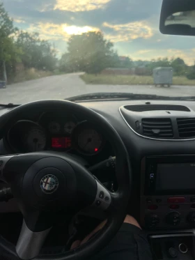 Alfa Romeo Gt - 3250 € / 6356.45 лв. - 99967364 3 | Car24.bg Alfa Romeo Gt - 3250 € / 6356.45 лв. - 99967364 3