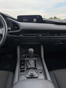 Mazda 3 Sport * GX * CARFAX * ПОДГРЕВ * KEYLESS | Auto.bg — изображение 9 Mazda 3 Sport * GX * CARFAX * ПОДГРЕВ * KEYLESS | Auto.bg — изображение 9