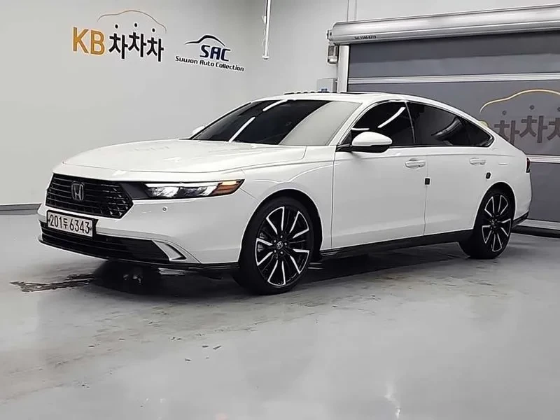Honda Accord 2.0 Hybrid - САМО 30% АВАНС! - 36026 € - 59676249 1 | Car24.bg Honda Accord 2.0 Hybrid - САМО 30% АВАНС! - 36026 € - 59676249 1