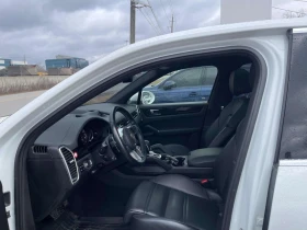 Porsche Cayenne E Hybrid CARFAX - 73700 лв. / 37682.21 € - 79837465 9 | Car24.bg Porsche Cayenne E Hybrid CARFAX - 73700 лв. / 37682.21 € - 79837465 9