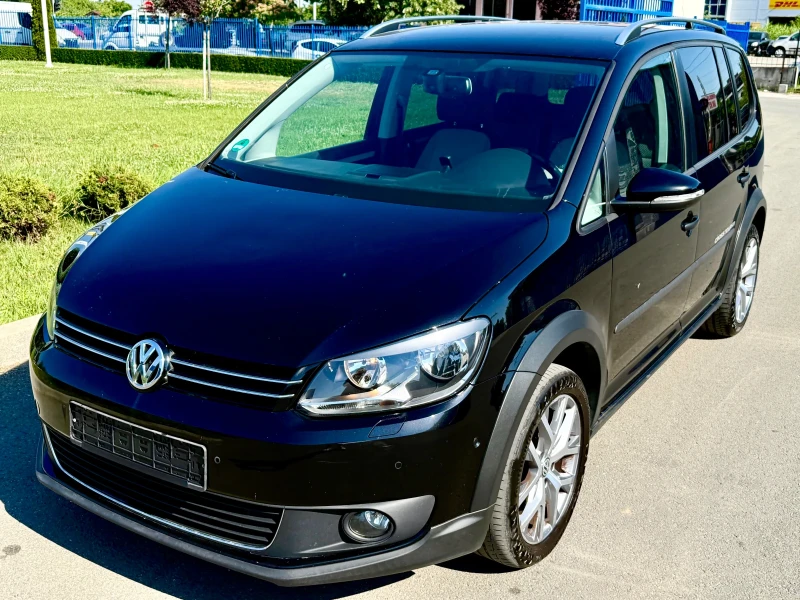 VW Touran CROSS-2.0TDI-2015г-РЕАЛНИ КМ- НАВИ-КАМЕРА - 7900 € / 15451.06 лв. - 65639307 1 | Car24.bg VW Touran CROSS-2.0TDI-2015г-РЕАЛНИ КМ- НАВИ-КАМЕРА - 7900 € / 15451.06 лв. - 65639307 1
