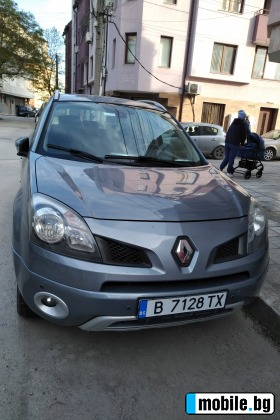     Renault Koleos ~10 000 .