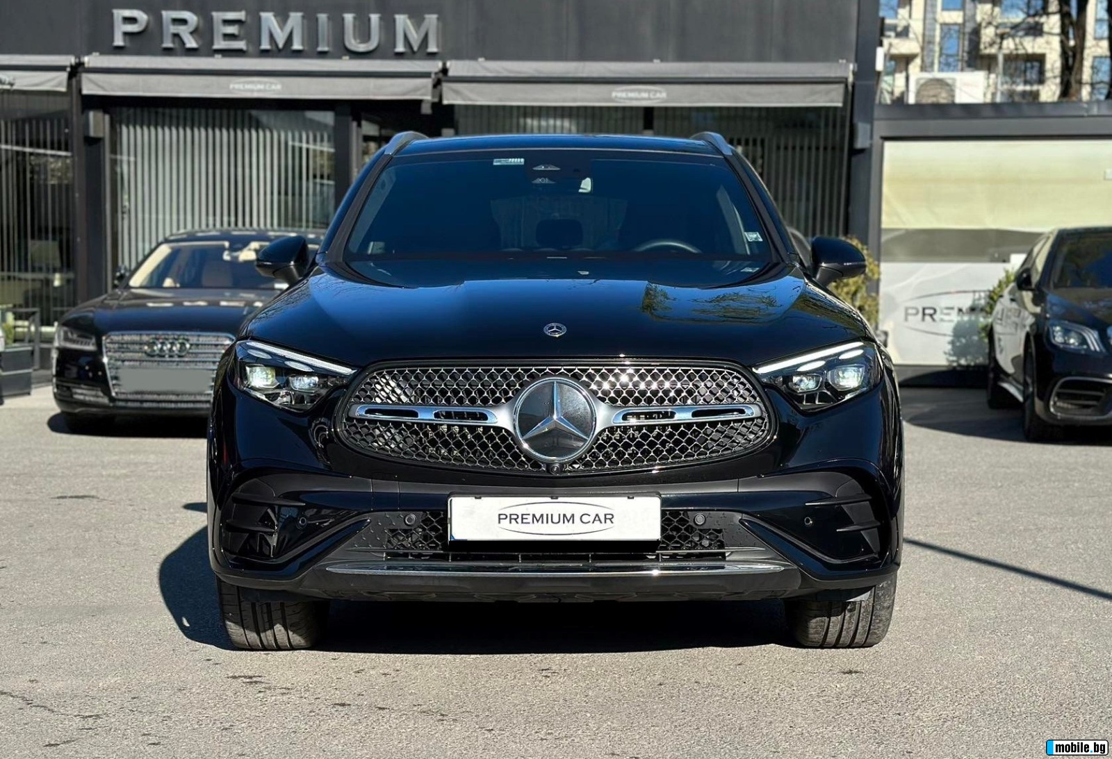 Вижте всички снимки за Mercedes-Benz GLC 300 4MATIC SUV AMG Line