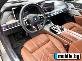 BMW i7 xDrive 60/M-SPORT/THEATRE SCREEN/ICONIG GLOW/B&W/ | Mobile.bg   9