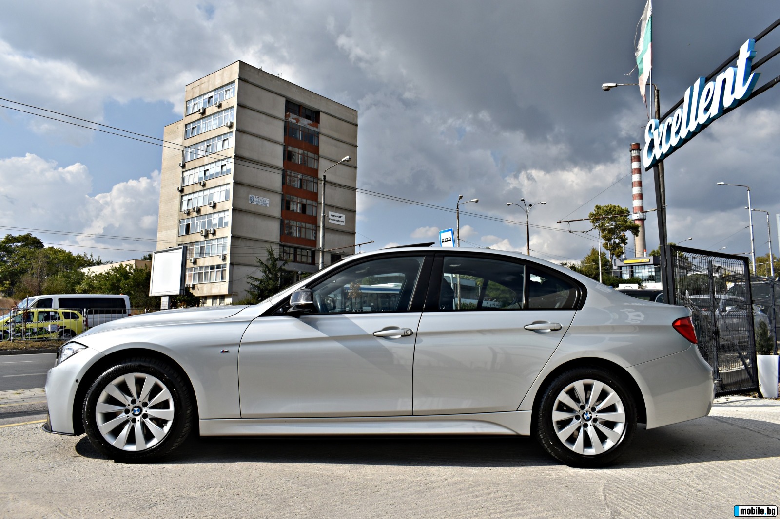 BMW 335 ixDrive*M-PERFORMANCE*360CAM*FULL Service History* | Mobile.bg   2