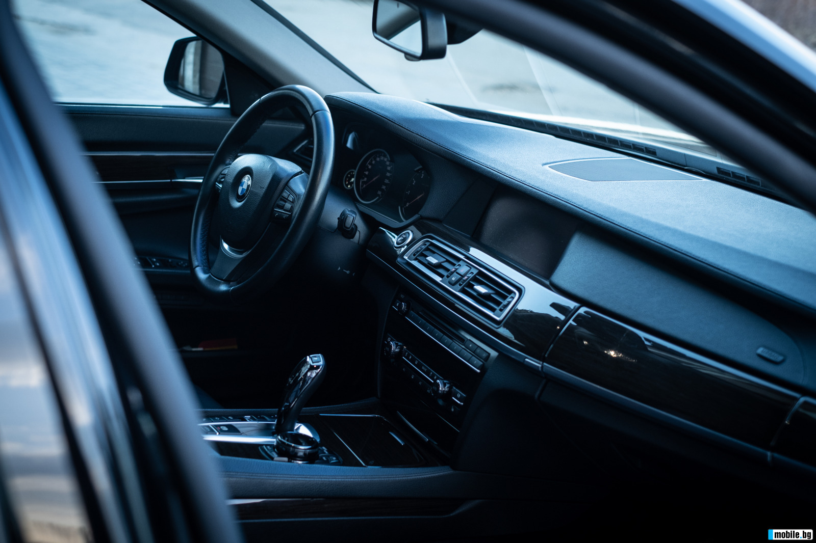 BMW 750 Face Xdrive | Mobile.bg   16