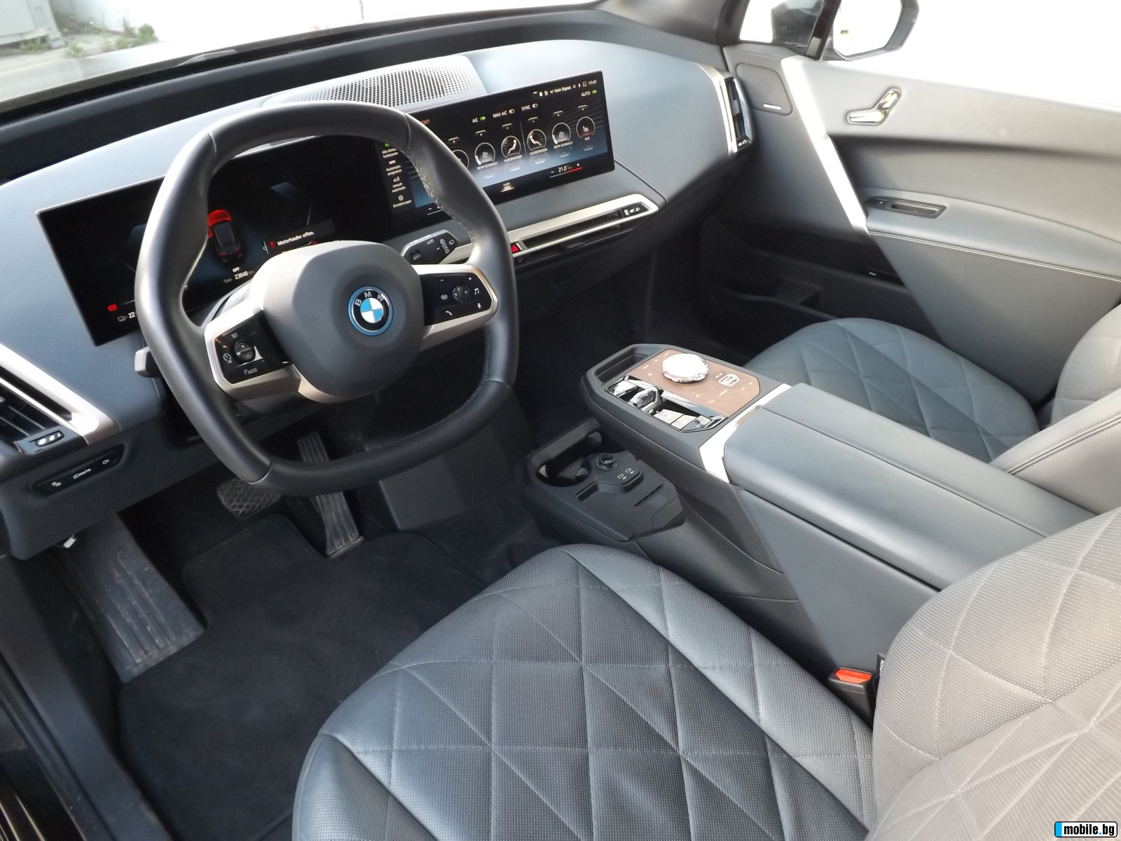BMW iX xDrive40 | Mobile.bg   12