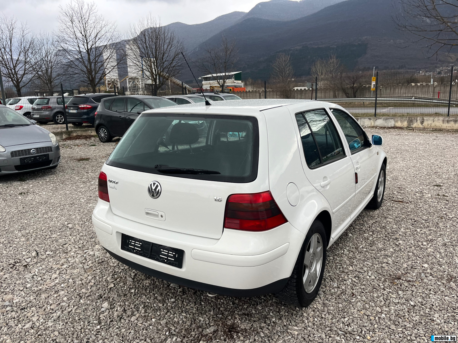 VW Golf 1.6i  | Mobile.bg   5