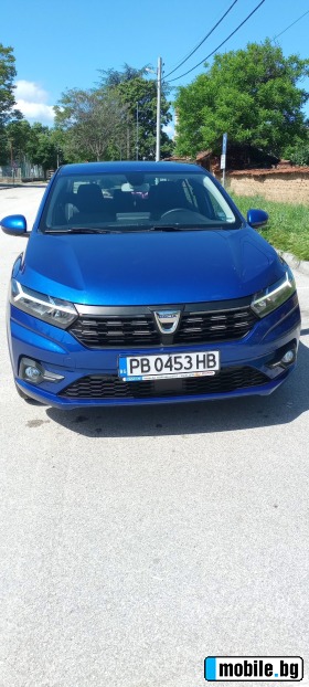    Dacia Logan ~28 000 .