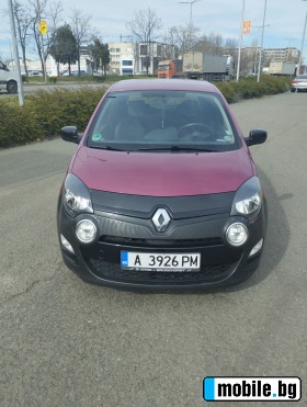     Renault Twingo ~5 900 .