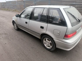Subaru Justy Хечбек, снимка 2