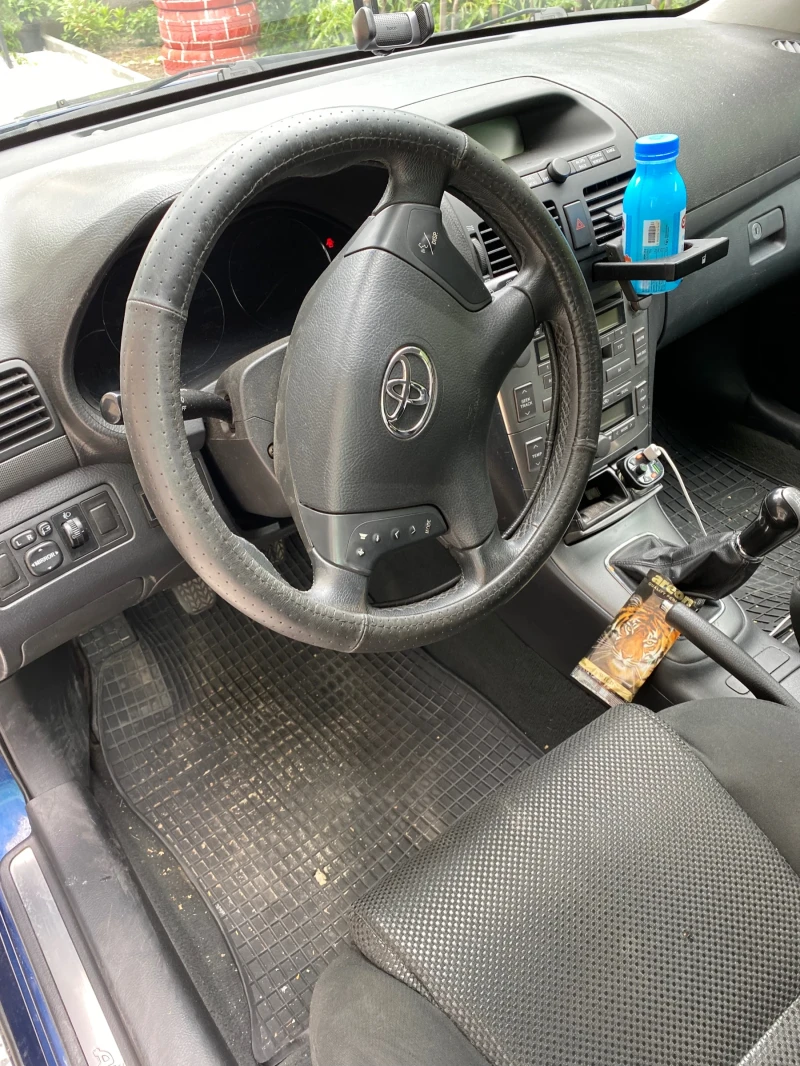 Toyota Avensis 1, 8, снимка 5 - Автомобили и джипове - 47144990