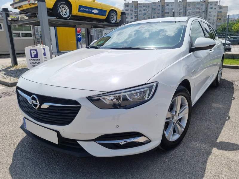 Opel Insignia SPORTS TOURER 1.5 TURBO, снимка 10 - Автомобили и джипове - 47245012