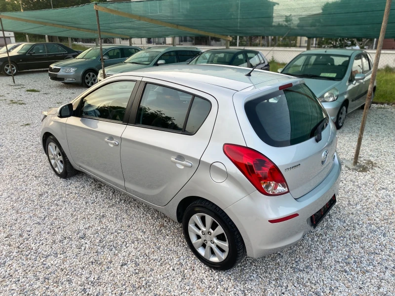 Hyundai I20, снимка 5 - Автомобили и джипове - 47491651