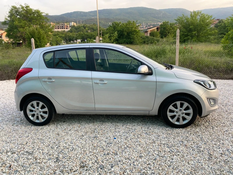 Hyundai I20, снимка 3 - Автомобили и джипове - 47491651