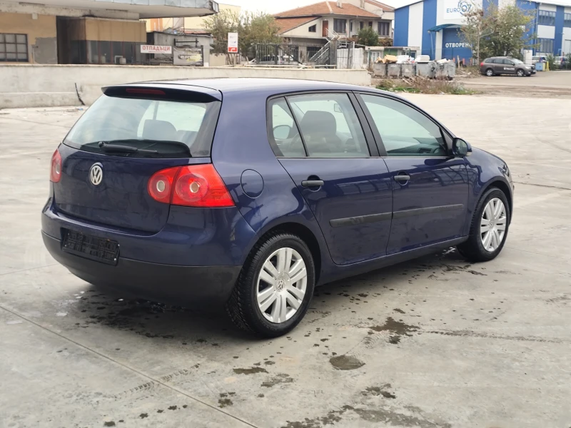 VW Golf 2.0 TDI, снимка 4 - Автомобили и джипове - 47998721