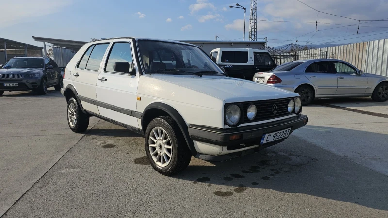 VW Golf 1.3, снимка 8 - Автомобили и джипове - 48480882