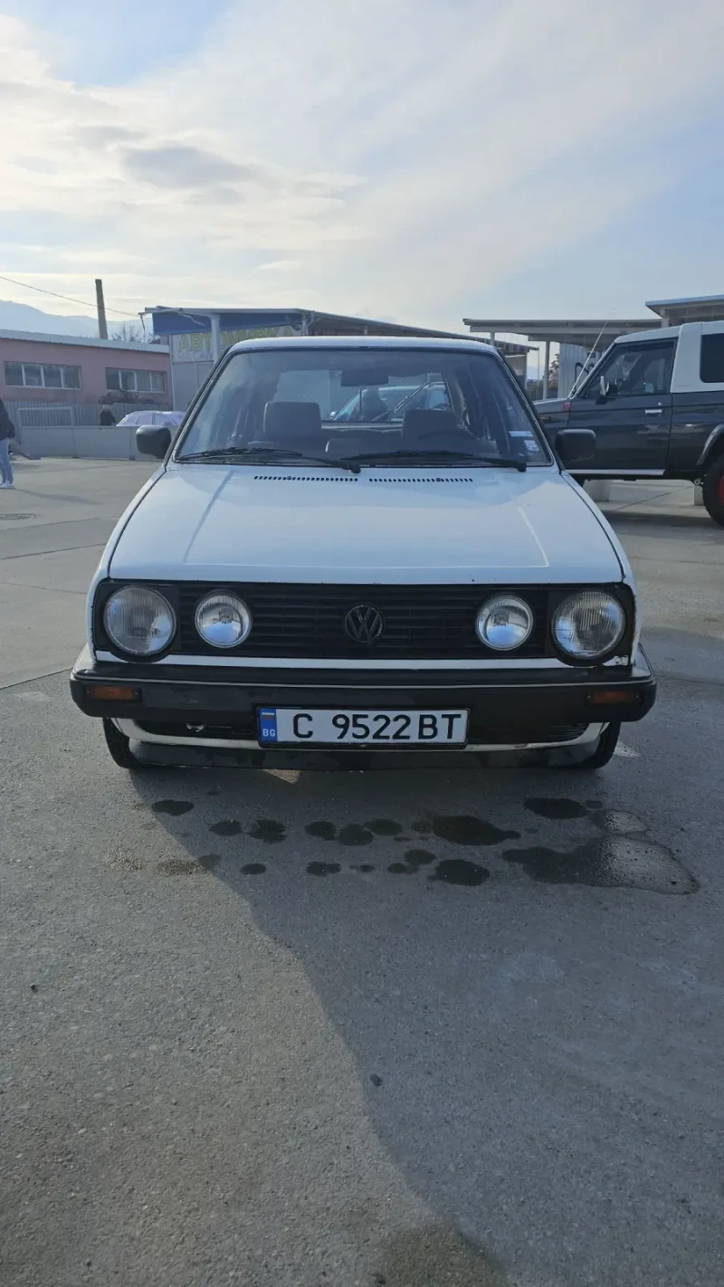 VW Golf 1.3, снимка 1 - Автомобили и джипове - 48480882