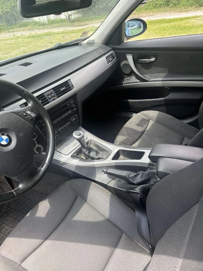 BMW 320, снимка 6 - Автомобили и джипове - 49072595