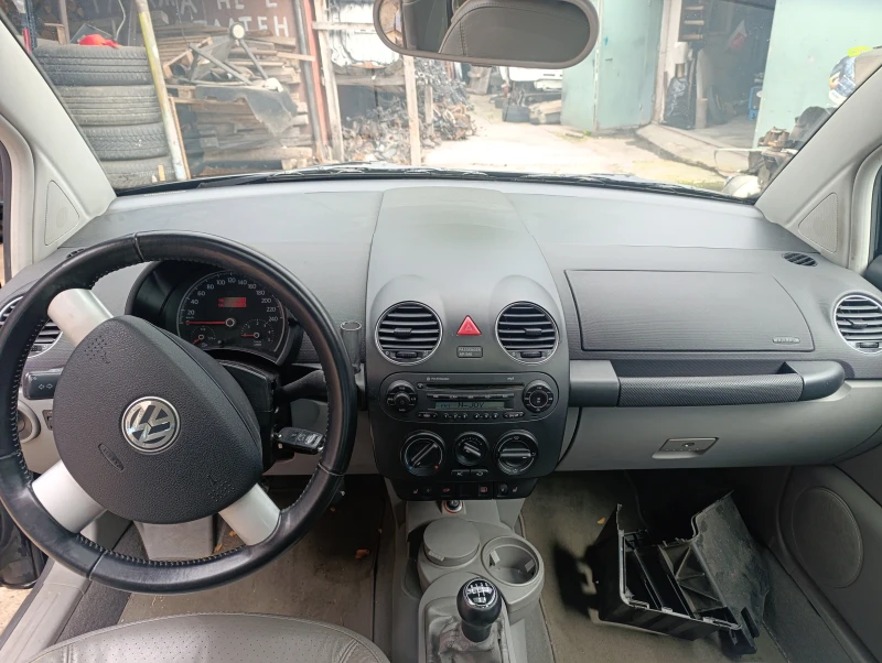 VW Beetle 1.9tdi 105 , снимка 9 - Автомобили и джипове - 50502713