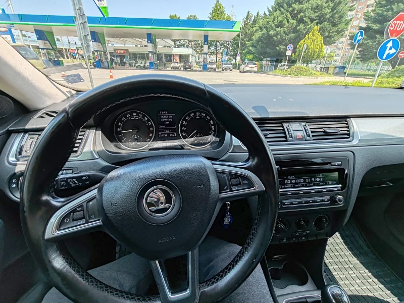 Skoda Rapid Регистрация, гуми, стегната , снимка 11 - Автомобили и джипове - 52193424