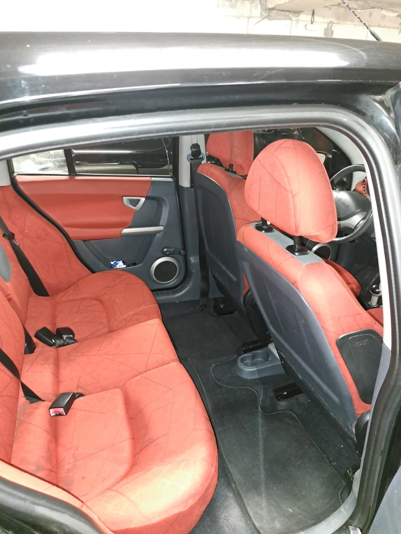 Smart Forfour, снимка 9 - Автомобили и джипове - 52228790