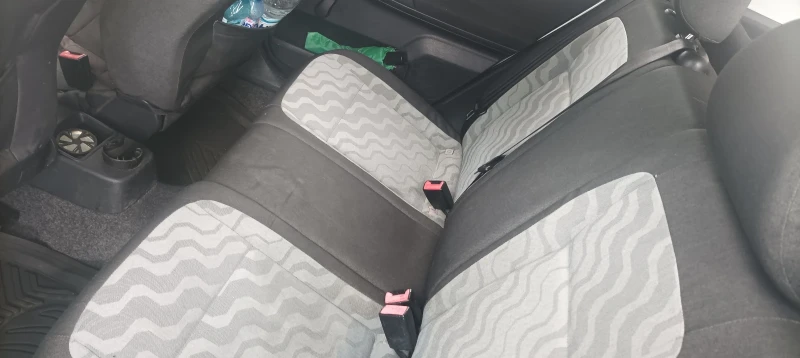 Skoda Fabia, снимка 2 - Автомобили и джипове - 52655852