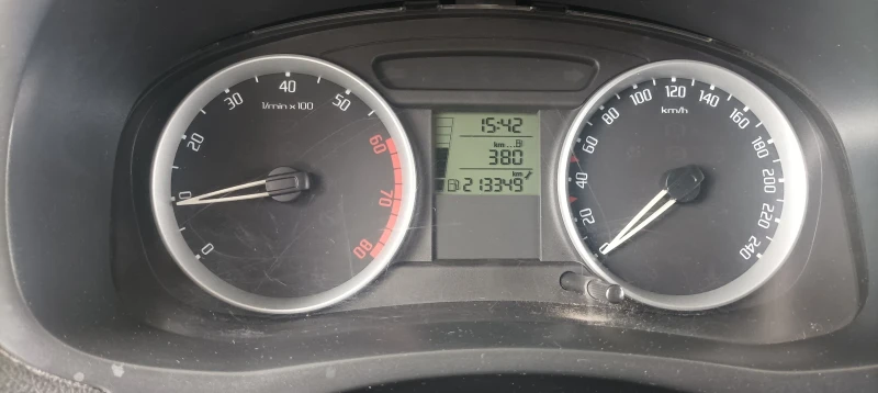 Skoda Fabia, снимка 7 - Автомобили и джипове - 52655852