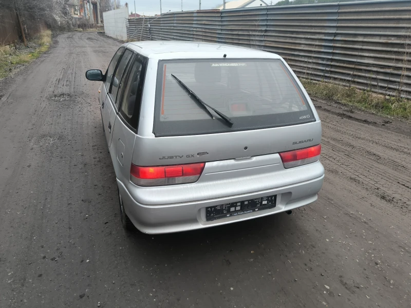 Subaru Justy Хечбек, снимка 3 - Автомобили и джипове - 52694695