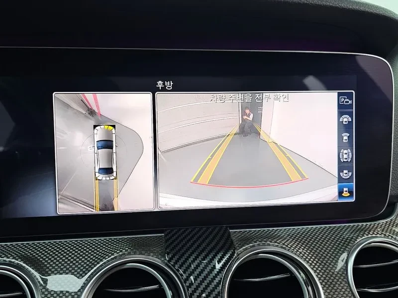 Mercedes-Benz E 300 4Matic Amg Line, снимка 15 - Автомобили и джипове - 56091794