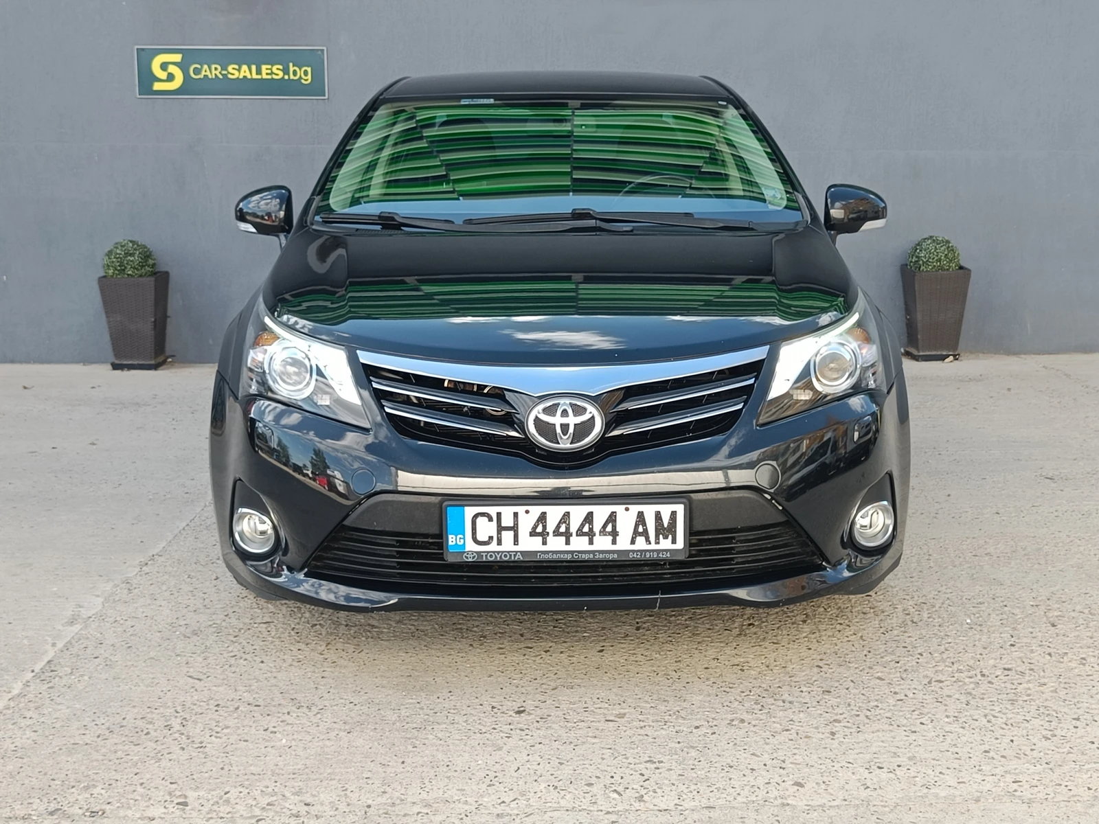 Toyota Avensis 2.2 Luxury AUT - изображение 3