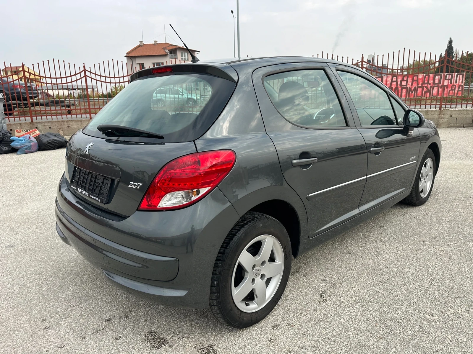 Peugeot 207 1.4/75кс/Facelift/ГЕРМАНИЯ - изображение 4