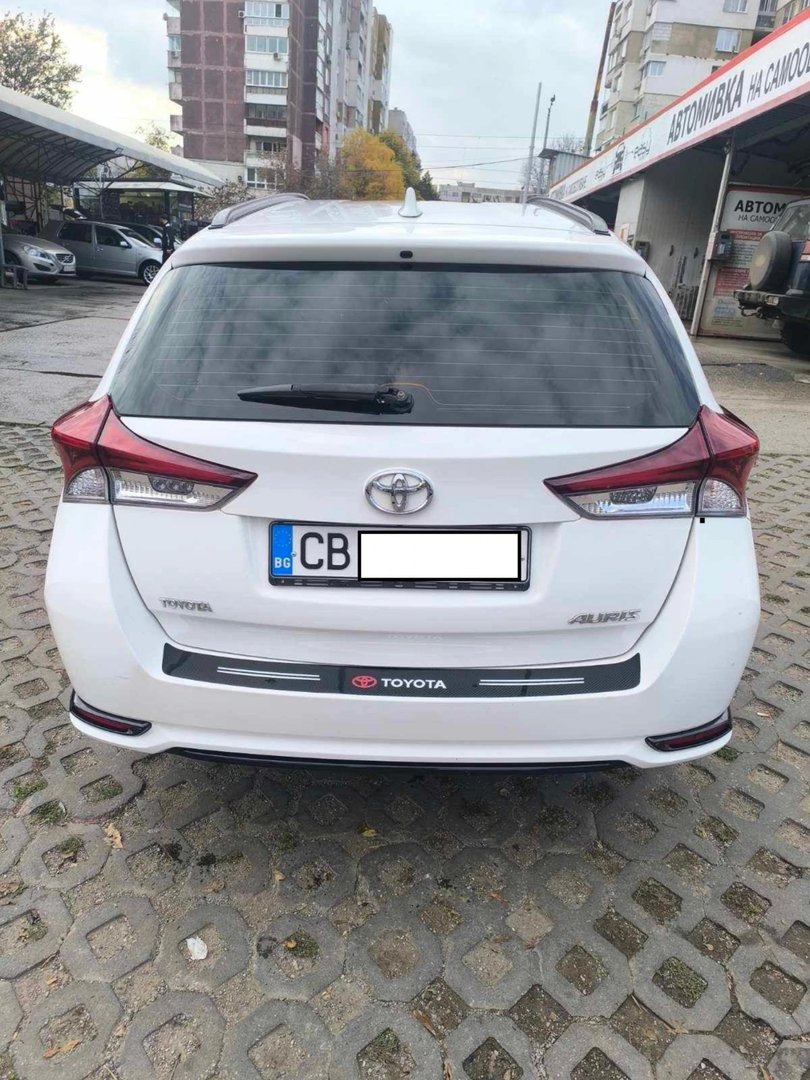 Toyota Auris Toyota Auris Touring Sports  - изображение 4