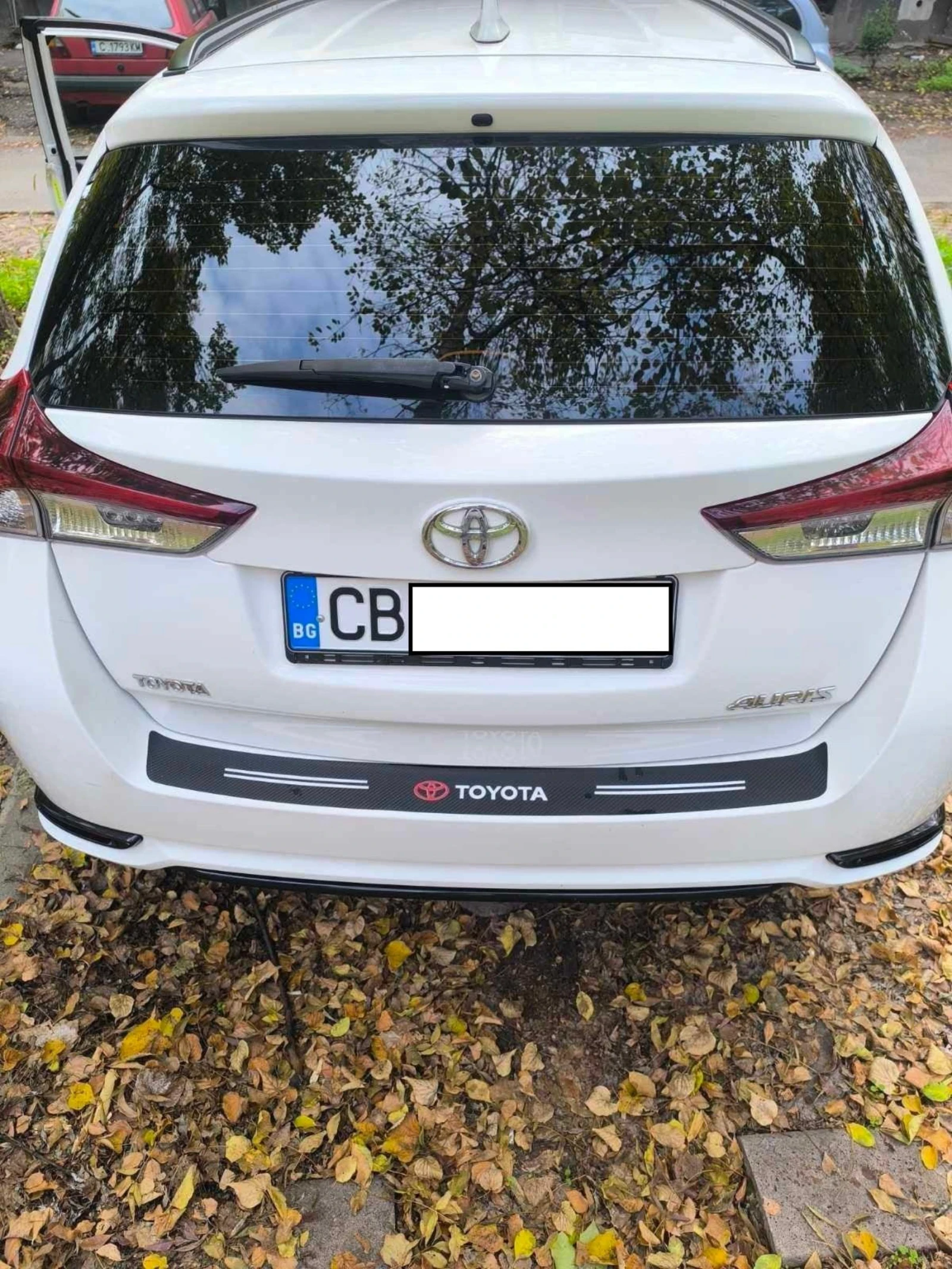 Toyota Auris Toyota Auris Touring Sports  - изображение 2