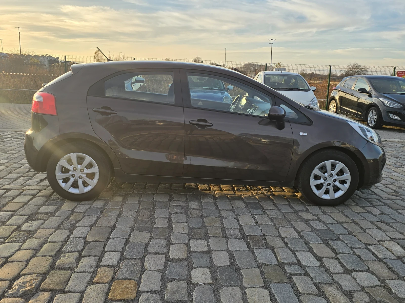 Kia Rio 1.25i 2013 EURO 5 НАПЪЛНО ОБСЛУЖЕНА - изображение 5