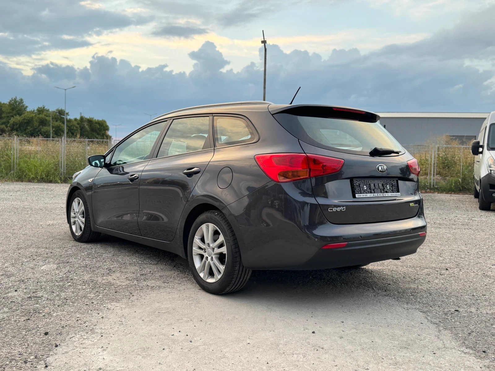 Kia Ceed 1.6CRDI 128к.с  - изображение 6