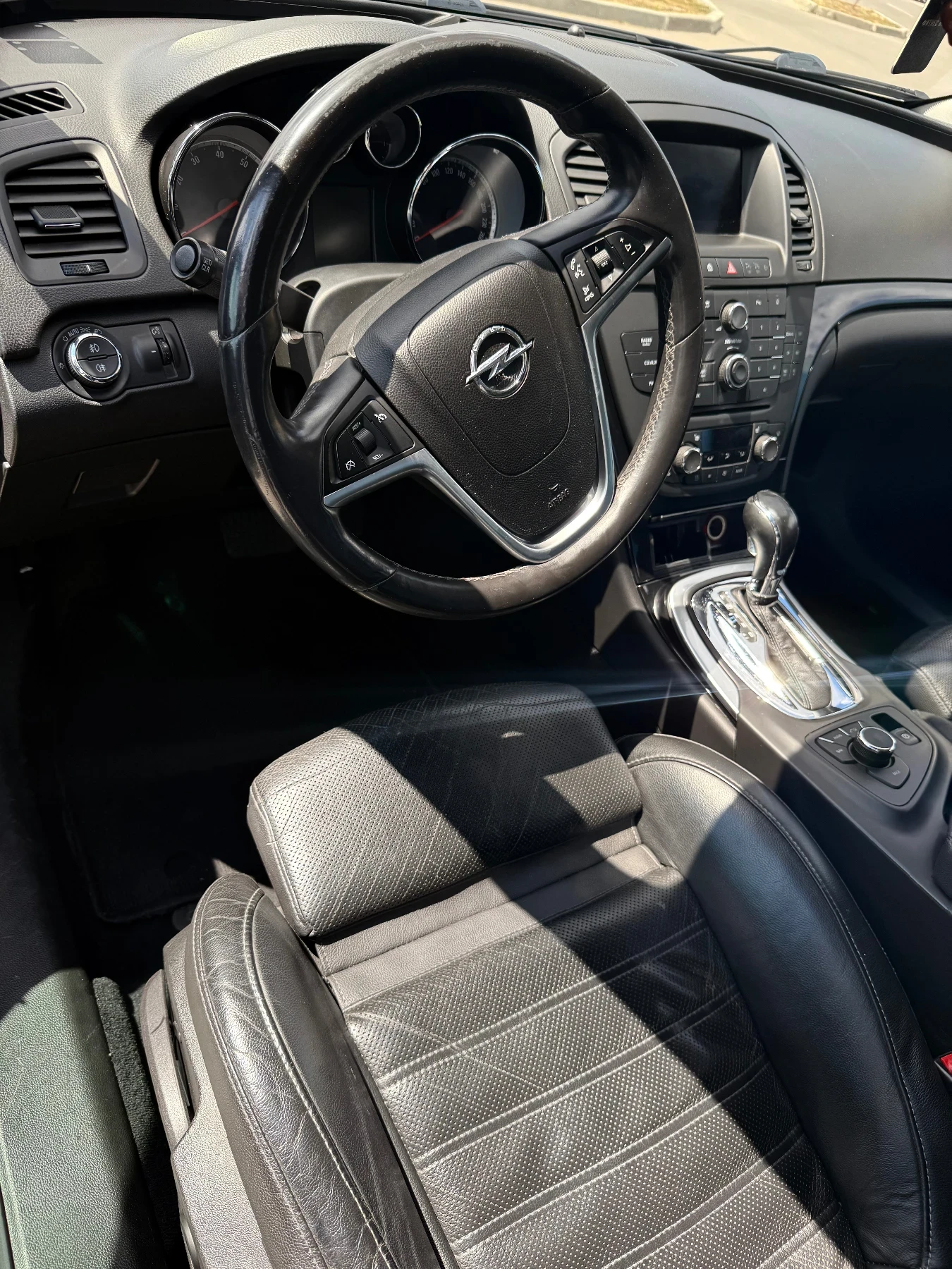 Opel Insignia 2.0T* * 4x4* * АВТОМАТ* * КОЖА - изображение 6