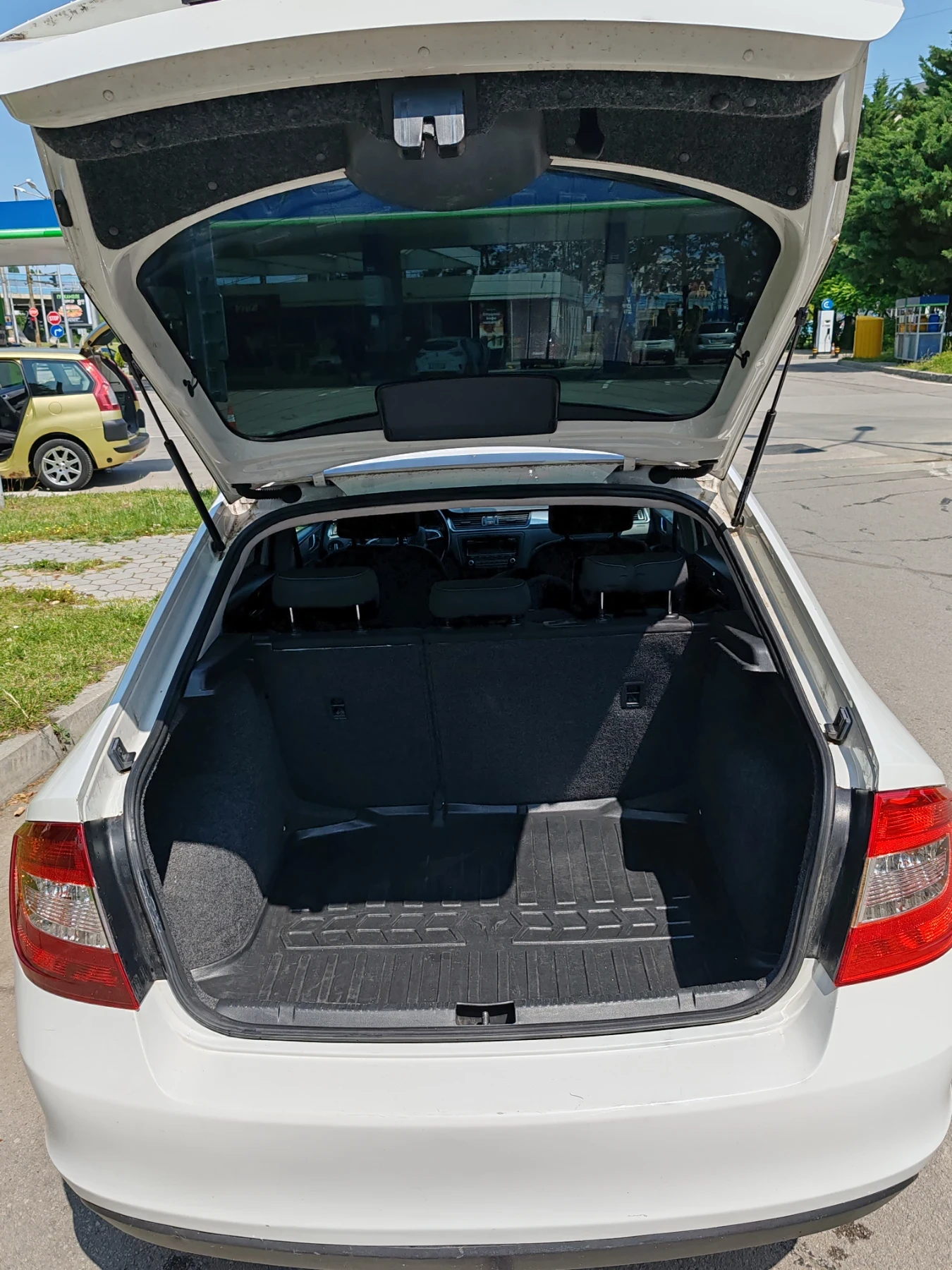 Skoda Rapid 1.6 TDI - изображение 7