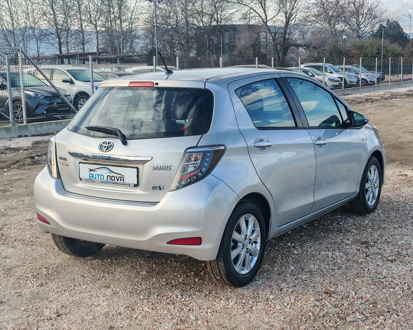 Toyota Yaris 1.5 75 �.�. ������!�������!  | Mobile.bg � ����������� 5