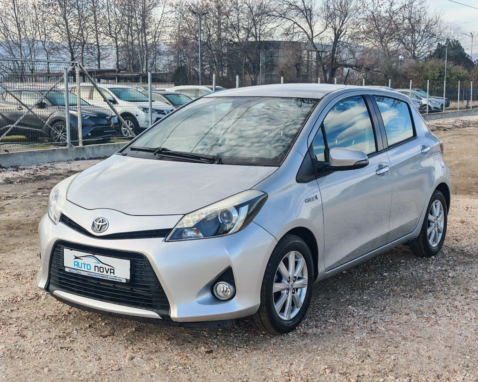 Toyota Yaris 1.5 75 �.�. ������!�������!  | Mobile.bg � ����������� 3