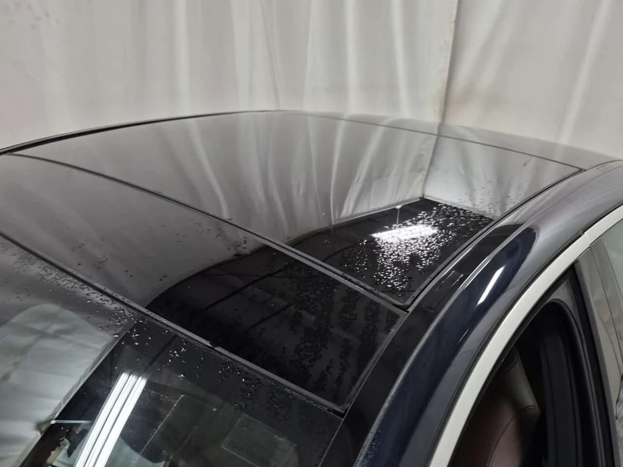 Mercedes-Benz E 300  * АМБИЕНТНО ОСВЕТЛЕНИЕ*  BURMESTER* ОБДУХВАНЕ - изображение 7