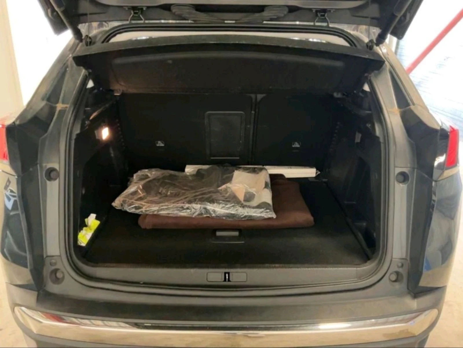 Peugeot 3008 1.5HDi Allure EAT8 , снимка 12 - Автомобили и джипове - 54128822