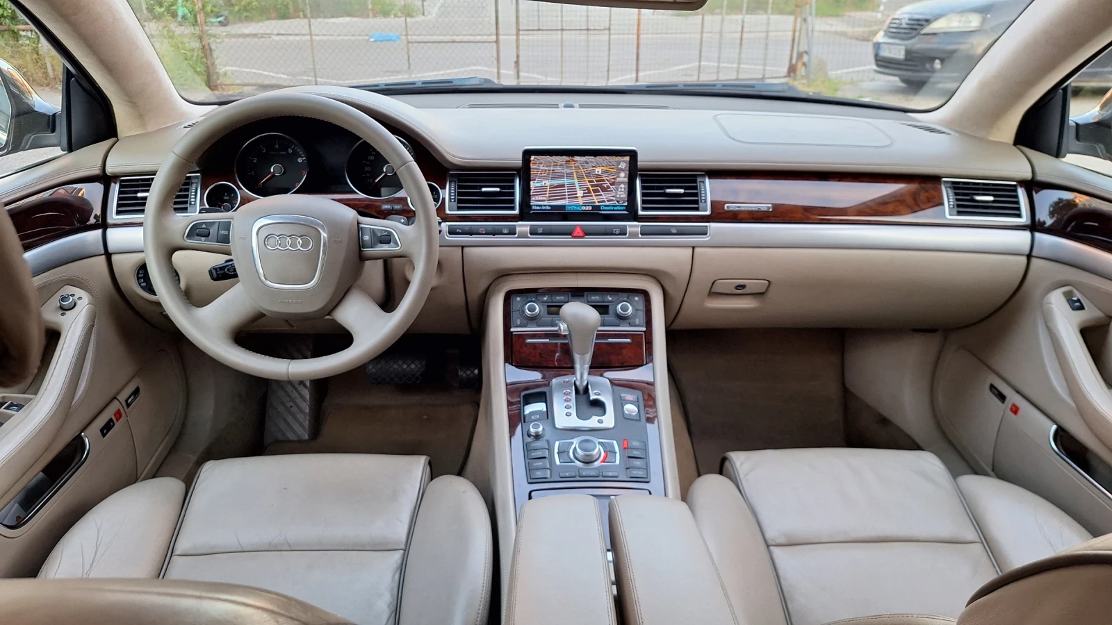 Audi A8 4.2fsi swiss full  of extras, снимка 4 - Автомобили и джипове - 54623444